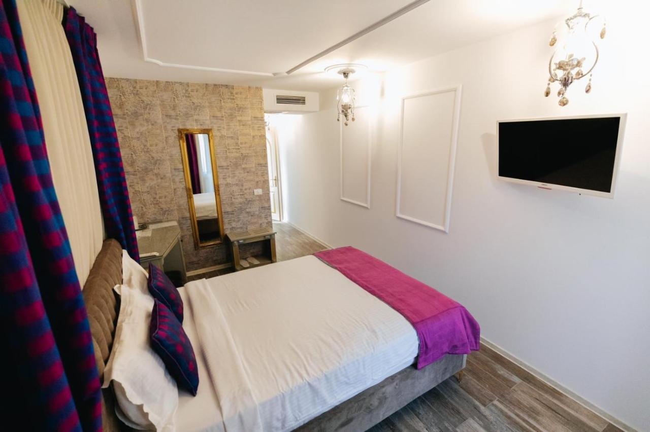 Hotel Goya Collection Târgu Jiu Εξωτερικό φωτογραφία