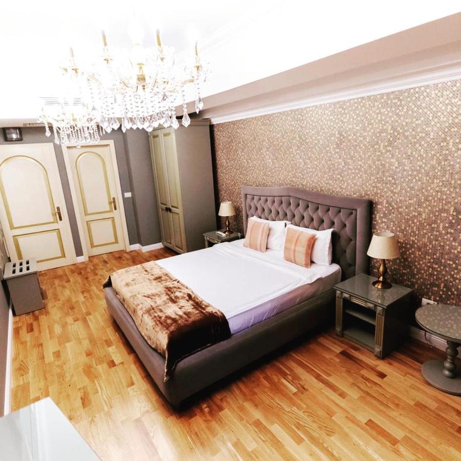 Hotel Goya Collection Târgu Jiu Εξωτερικό φωτογραφία
