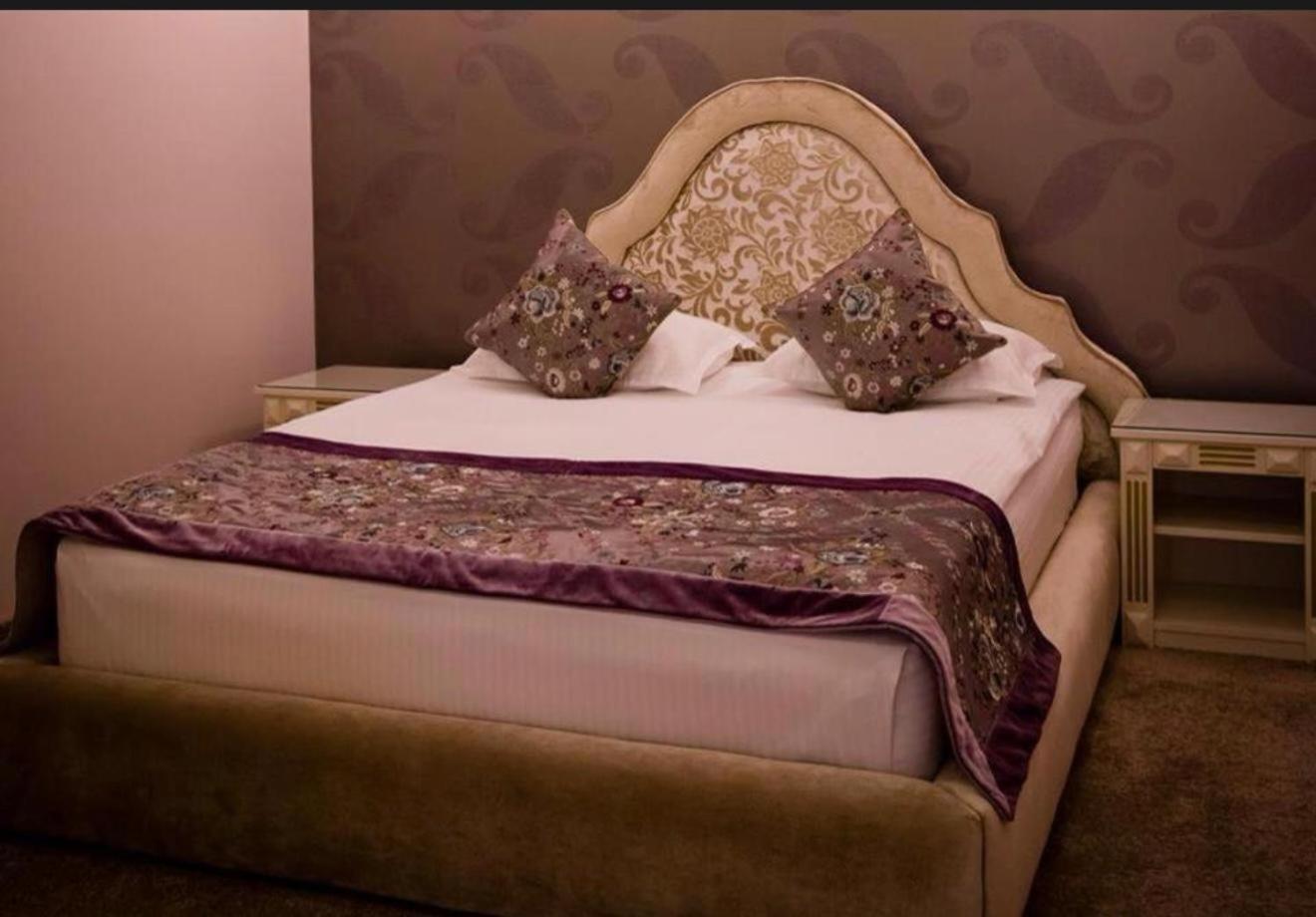 Hotel Goya Collection Târgu Jiu Εξωτερικό φωτογραφία
