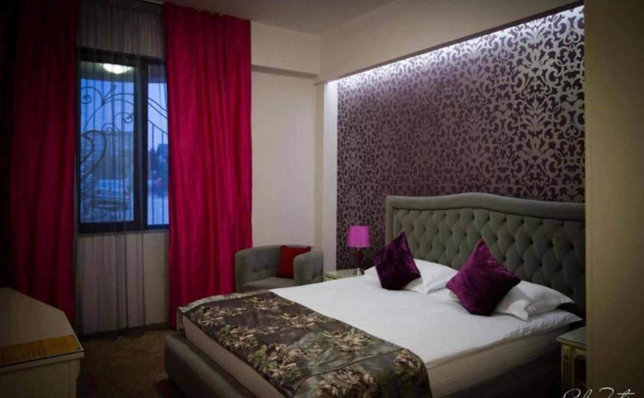 Hotel Goya Collection Târgu Jiu Εξωτερικό φωτογραφία