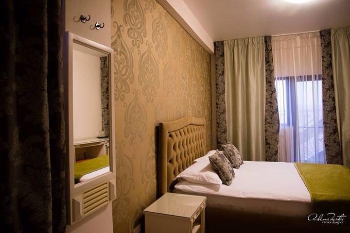 Hotel Goya Collection Târgu Jiu Εξωτερικό φωτογραφία