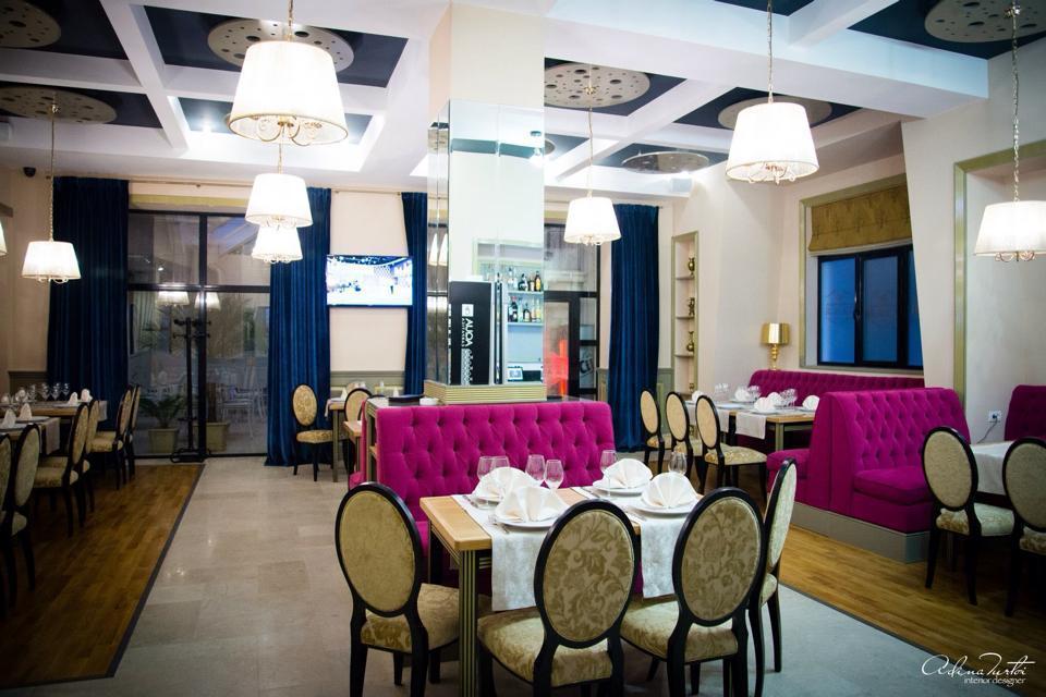 Hotel Goya Collection Târgu Jiu Εξωτερικό φωτογραφία