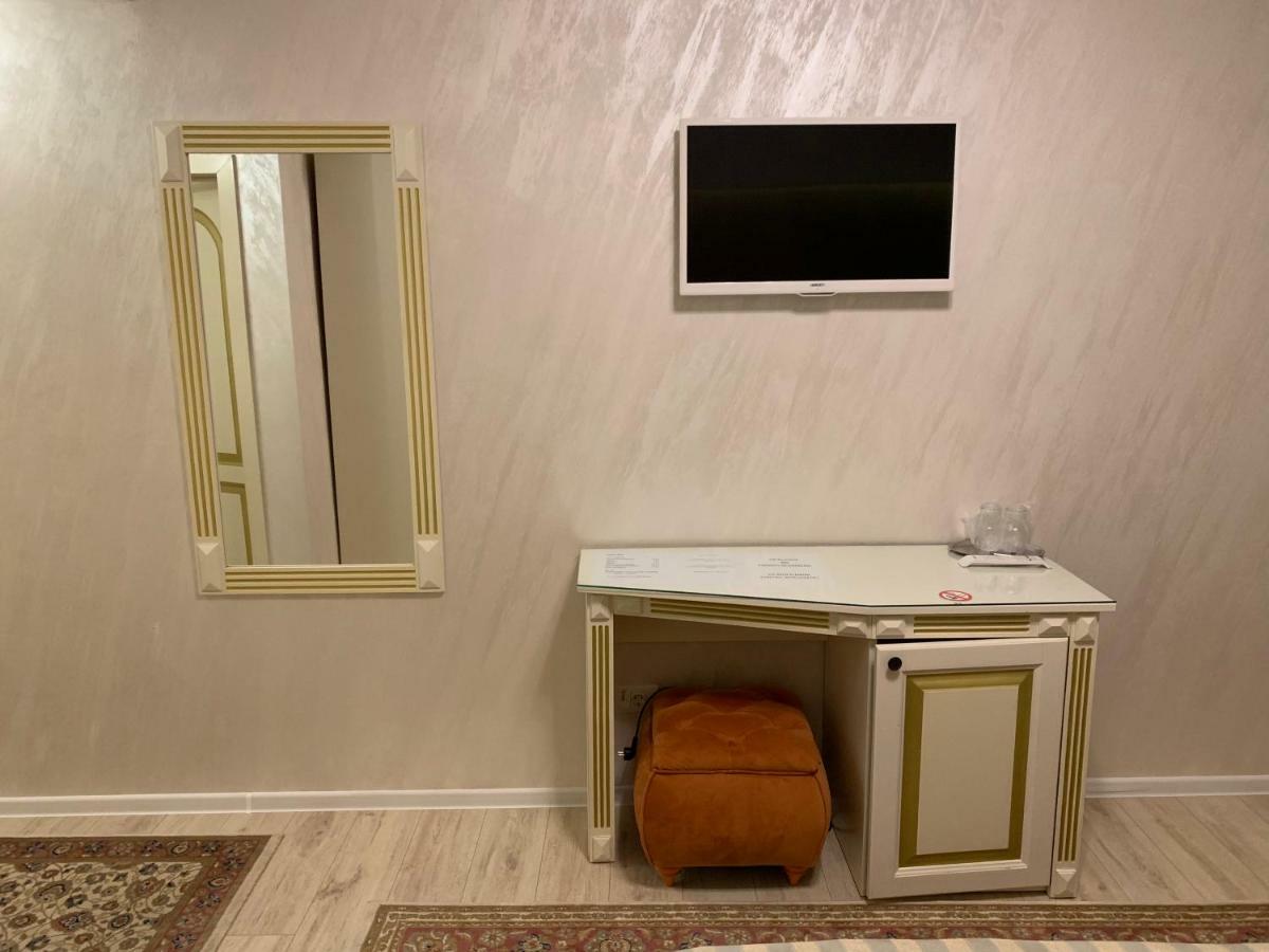 Hotel Goya Collection Târgu Jiu Εξωτερικό φωτογραφία
